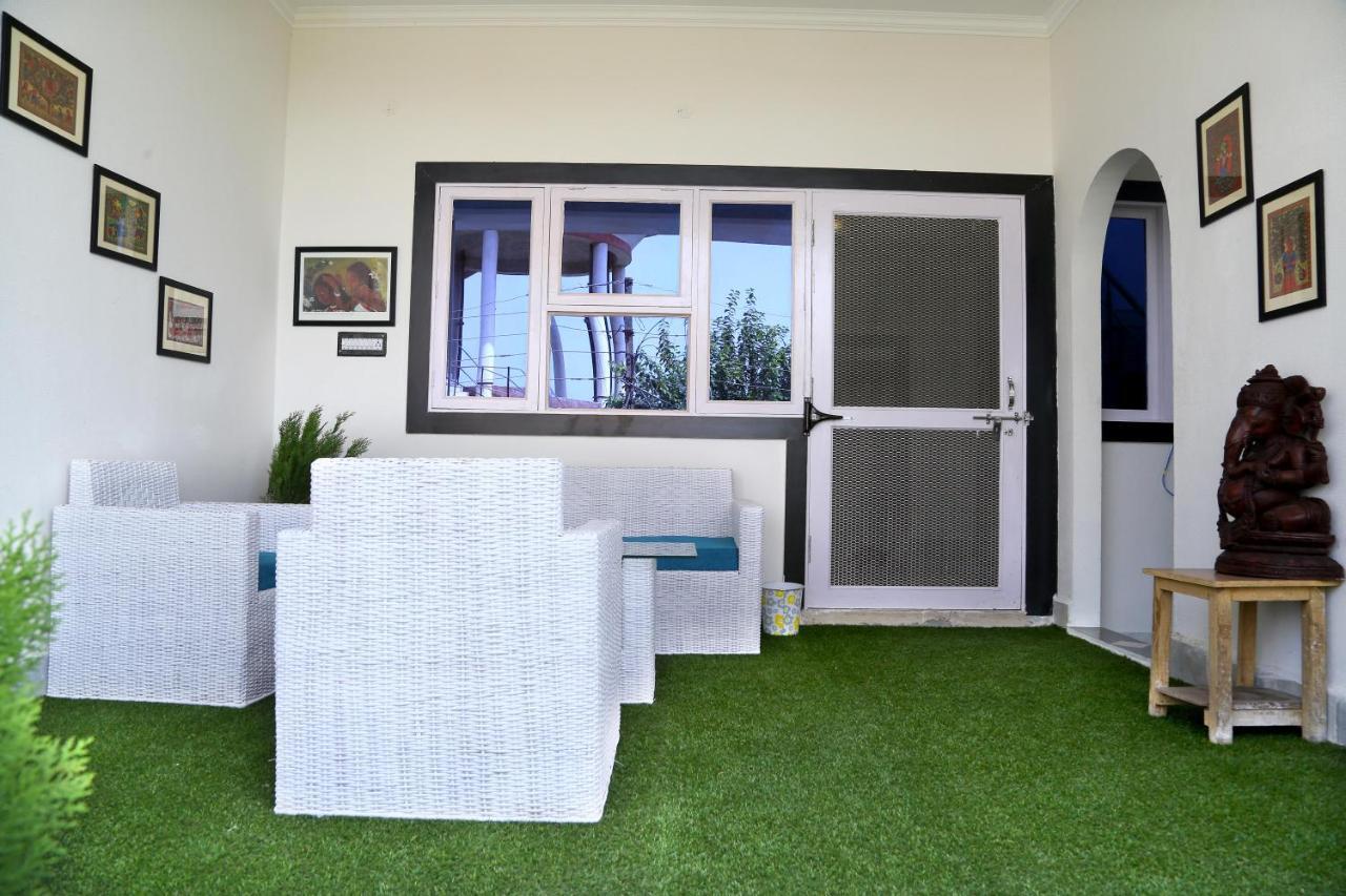 Tuk Tuk Homestay آغْرا المظهر الخارجي الصورة