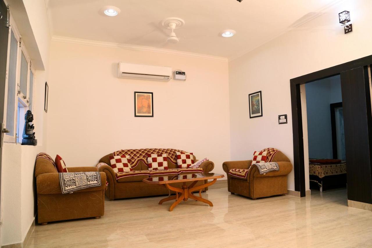 Tuk Tuk Homestay آغْرا المظهر الخارجي الصورة